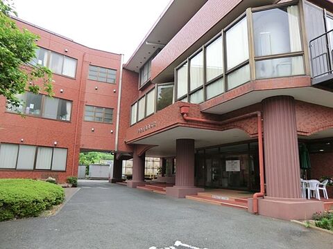 伊勢原日向病院　距離約1300m