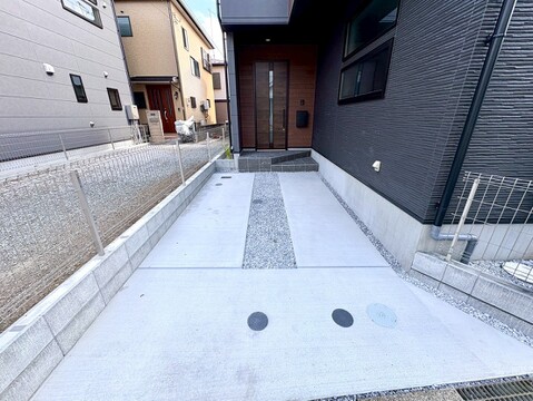 駐車スペースも完備(駐車できる車種はお問い合わせください)