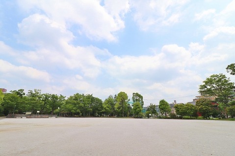 押立公園　距離約1000m