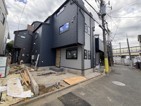 間もなく完成予定です！！モデルルームございます♪