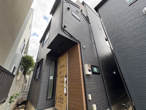 間もなく完成予定です！！モデルルームございます♪