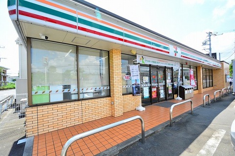 セブンイレブン　八王子石川西店　距離約1000m