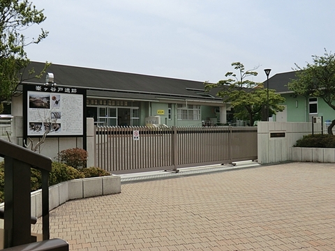 厚木市立上依知小学校　距離約230m