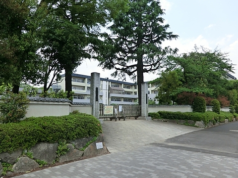 調布市立深大寺小学校まで約450m