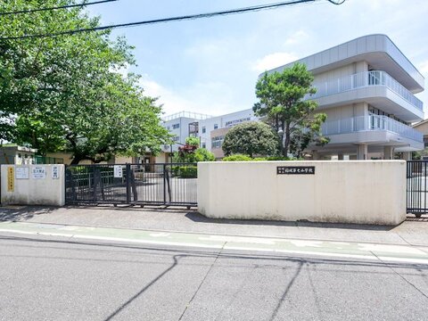 稲城市立稲城第七小学校まで約1100m
