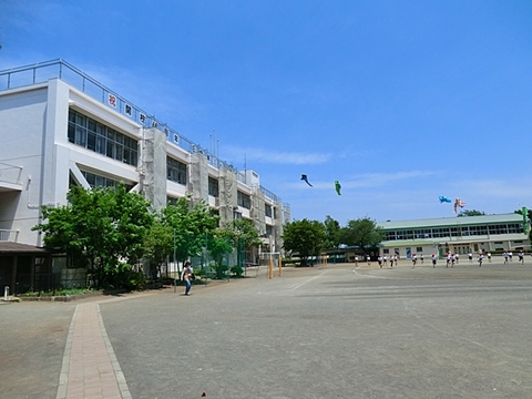 日野市立第三小学校　距離約600m