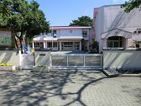 座間幼稚園　距離約260m