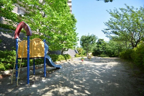 沖原桜丘公園　距離約700m