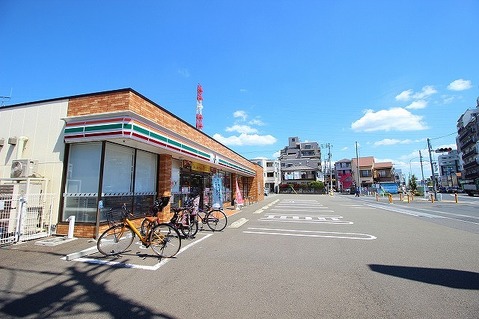 セブンイレブン　町田森野3丁目店　距離約700m
