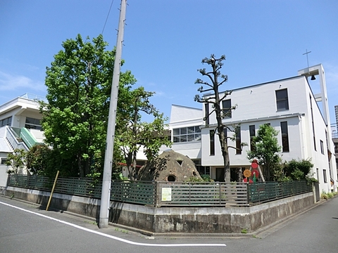 八王子幼稚園　距離約550m