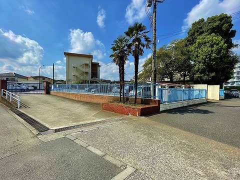 八王子市立清水小学校　距離約720m