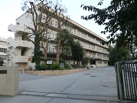 横浜市立保土ヶ谷中学校　距離約1500m