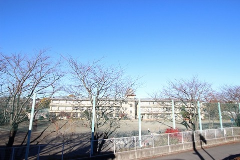 相模原市立当麻田小学校　距離約260m