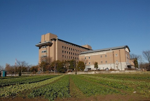綾瀬市役所　距離約1500m