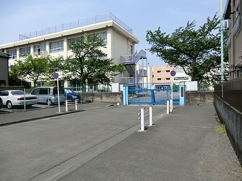八王子市立第五小学校　距離約400m