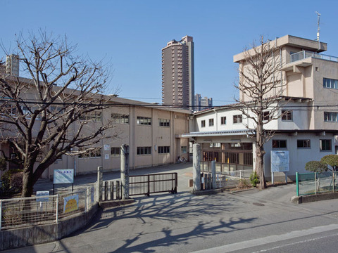 相模原市立旭小学校　距離約1000m