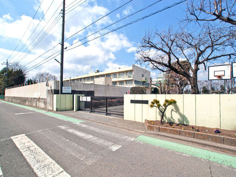 相模原市立若草小学校　距離約120m