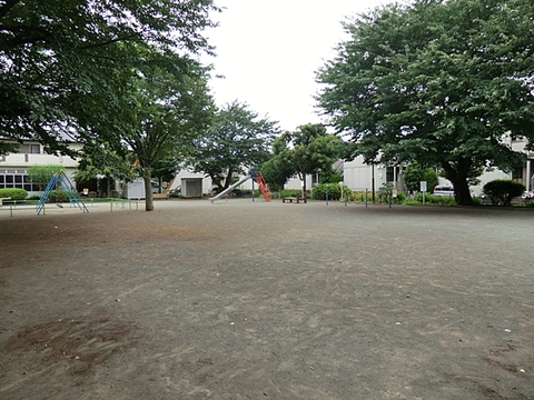 相沢公園　距離約800m