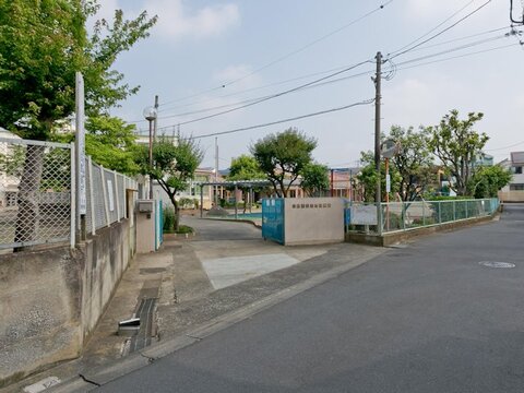 日野市立第四幼稚園　距離約180m