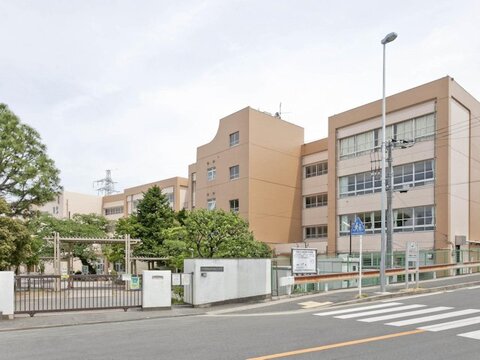 川崎市立宮崎台小学校まで約450m