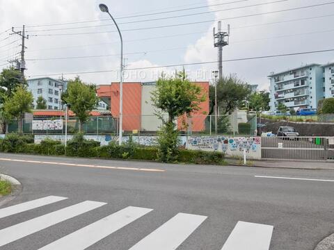 百草台保育園　距離約850m