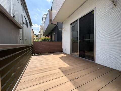 ウッドデッキ