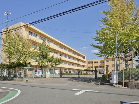 海老名市立社家小学校　距離約800m
