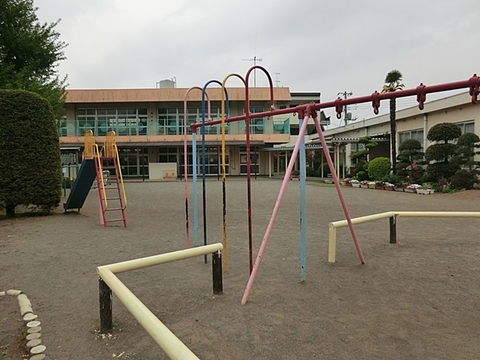秦野市立西幼稚園　距離約1200m