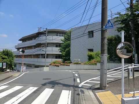 多摩中央病院　距離約1300m