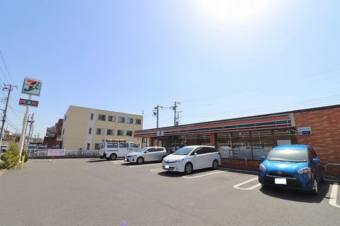 セブンイレブン　川崎片平7丁目店　距離約700m