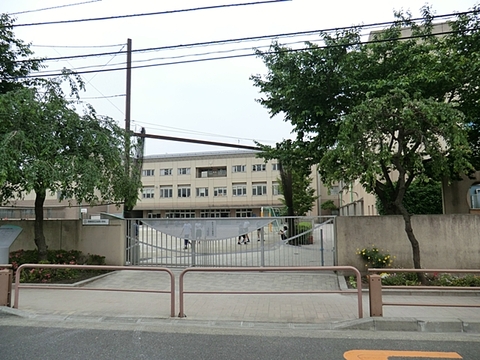 世田谷区立砧南小学校　距離約1600m