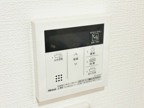 壁面に設置されたモニター付きインターホン