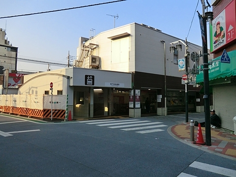 京王線「千歳烏山」駅まで約1520m