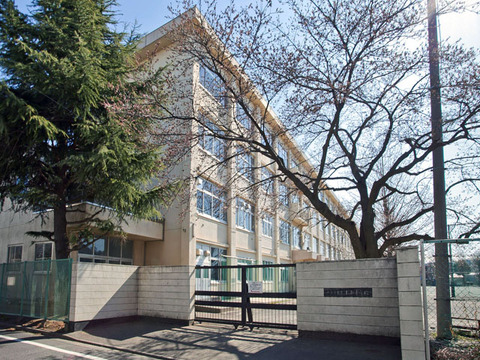 八王子市立打越中学校まで約1000m