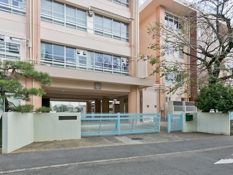 川崎市立菅中学校まで約1400m