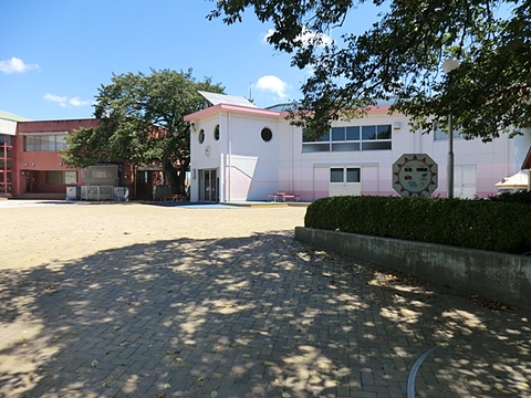 有馬白百合幼稚園　距離約430m
