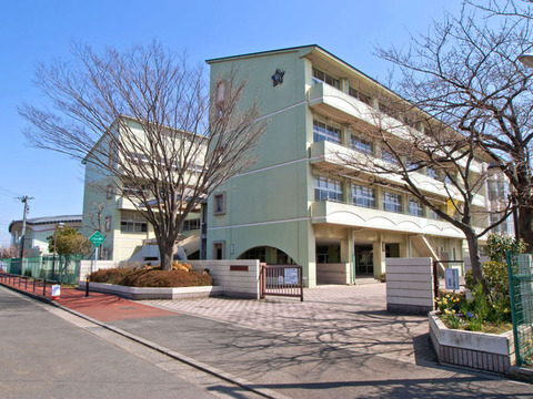 厚木市立相川小学校　距離約700m