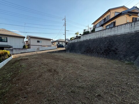 周囲の住宅を望む景観