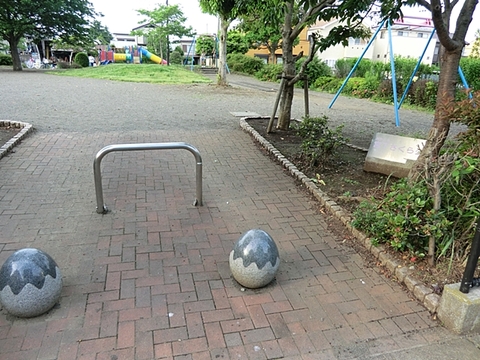 宮下さくら公園　距離約400m