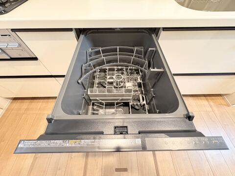 キッチンにビルトイン食器洗い乾燥機を設置