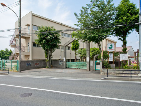 綾瀬市立綾北小学校まで約700m