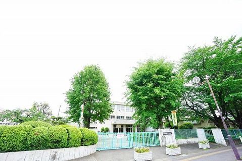 相模原市立弥栄小学校　距離約400m