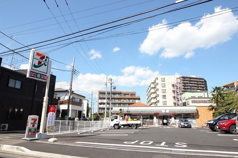 セブンイレブン　座間相武台前店　距離約600m