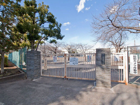 町田市立町田第六小学校　距離約170m