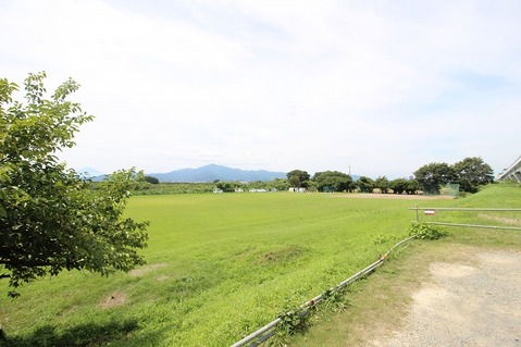 倉見スポーツ公園まで約3900m