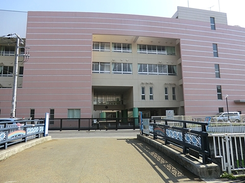 川崎市立東生田小学校まで約700m