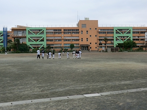 日野市立第一小学校まで約850m