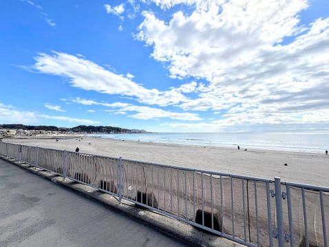 材木座海岸　距離約850m