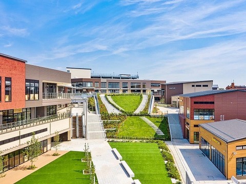 グランベリーパーク　距離約1000m