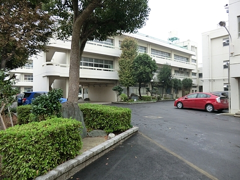 横浜市立菅田中学校　距離約450m